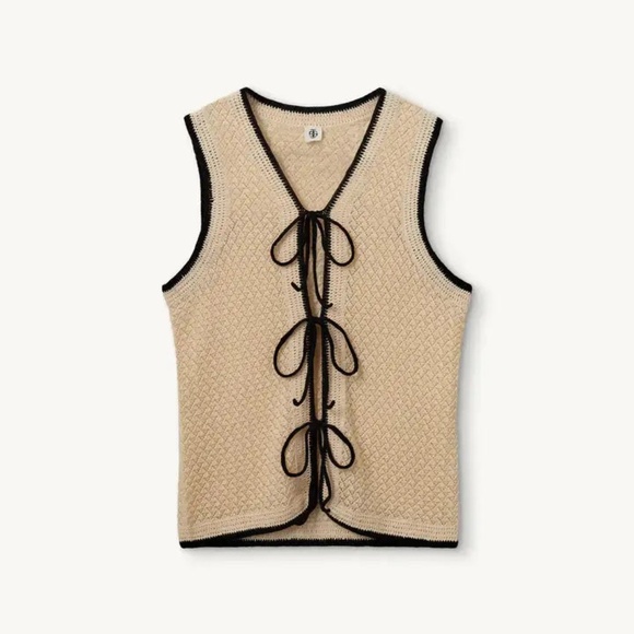 THE GARMENT | PLAGE CROCHET BEIGE TOP VEST - Picture 1 of 4